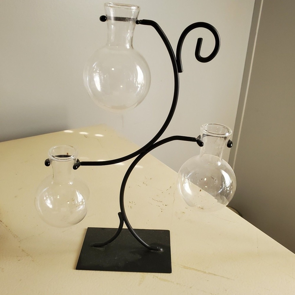 Metal Glass Vase Stand 10"x 4" Holds 3 Vases